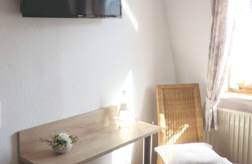 Briedel Cottage | "Zum musikalischen Wirt" - double room with shower/WC