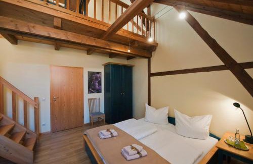 Protzel Hotel | Zur Goldenen Kartoffel