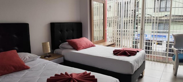 Hotel Monarka-Edificio