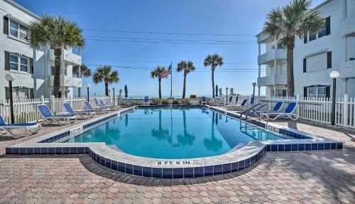 Oceanside Ormond Beach Condo, Steps to Shore!