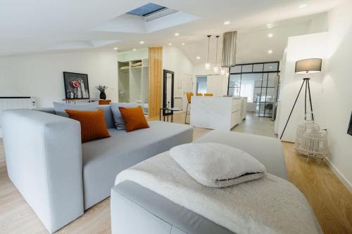 Ático Isabel, diseño y calidez junto a la Muralla Romana