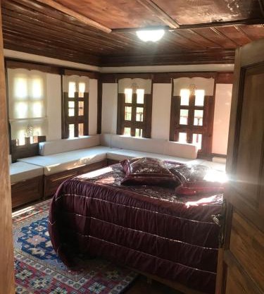 Çamlıca Konak Çarsı