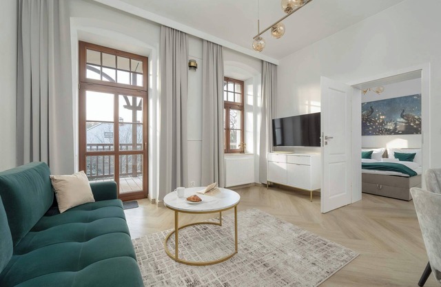 Śniadeckich 47 | Elegant Apartment | Balcony