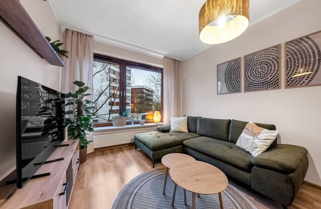 Żoliborz Apartment - Parking, Gym, Workspace, Bus nearby - by Rentujemy