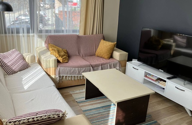 0017 - Uskudar, central, cozy and economic flat.