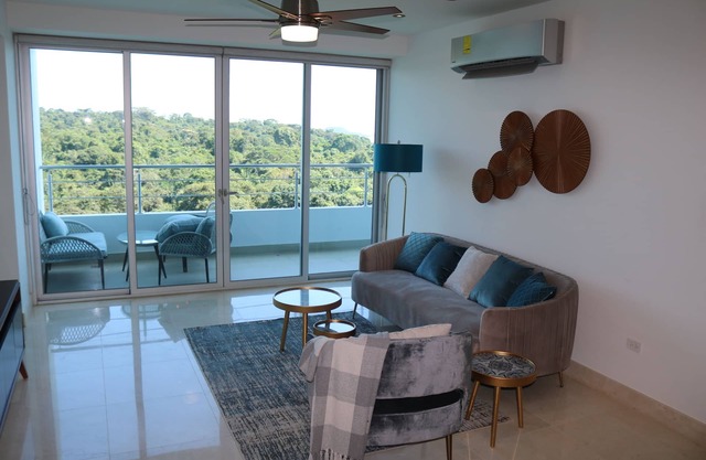 08K Breathtaking Ocean Views Panama Canal