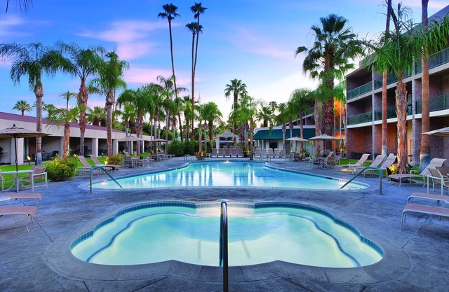 1,200-acre of outdoors and sunny days!
