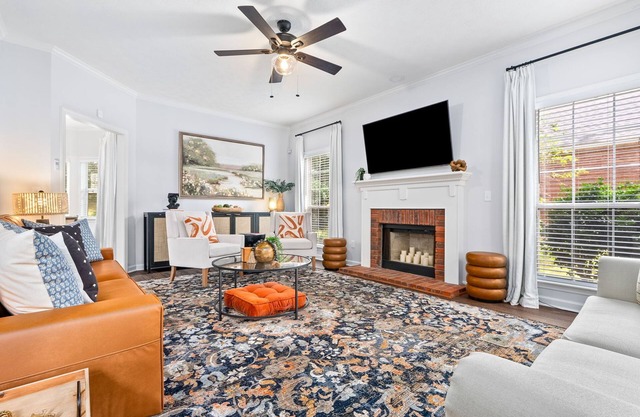1.9mi to Campus! Game Room. Patio + Grill. Close to RTJ. 5 Smart TVs. Sleeps 11.