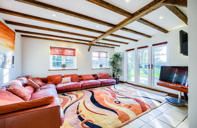1 acre Farmhouse w/ hot tub and countryside views!