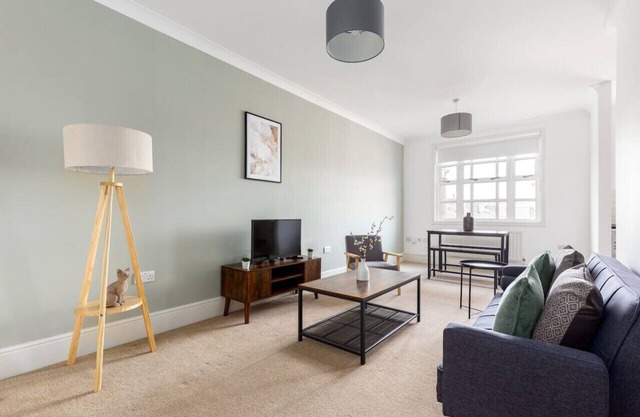 1 Bed Flat near Broadway Market