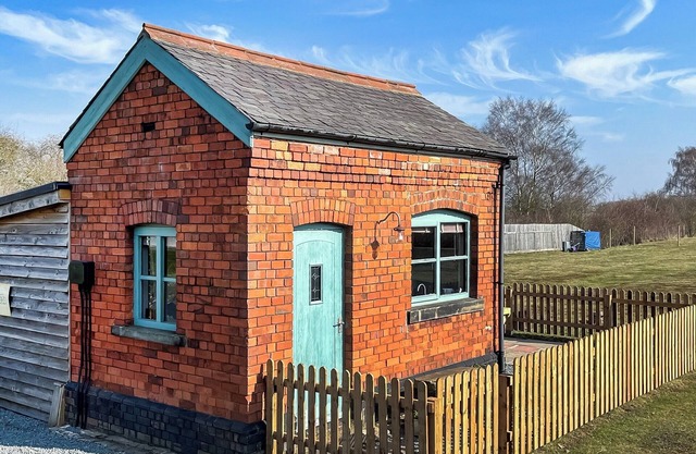 1 bedroom accommodation in Clifton, near Newark