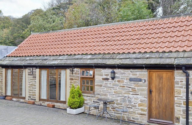 1 bedroom accommodation in Holymoorside, near Chesterfield