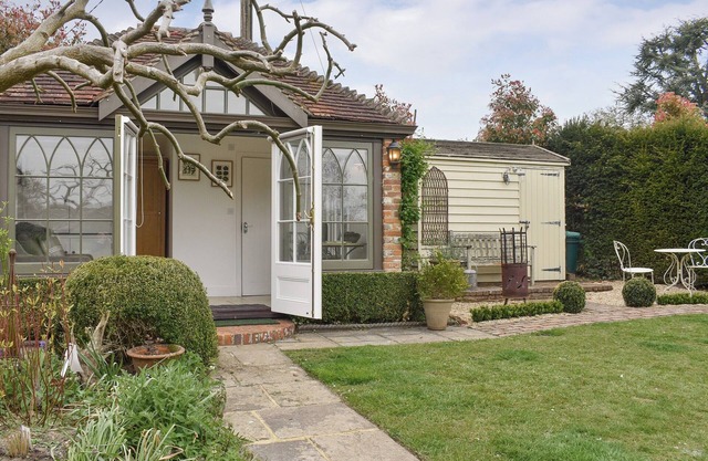 1 bedroom accommodation in Fittleworth, near Chichester