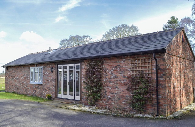 1 bedroom accommodation in Lower Withington, near Knutsford