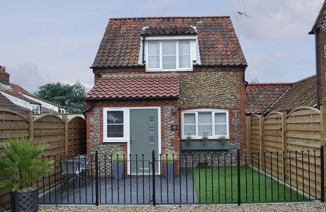 1 bedroom accommodation in Great Ryburgh, near Fakenham
