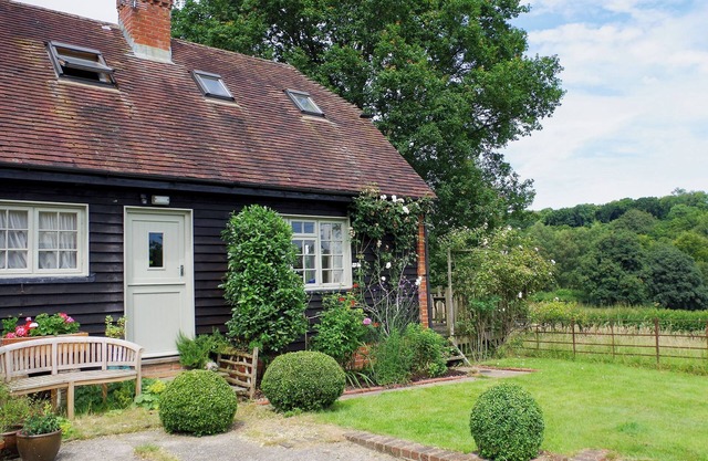 1 bedroom accommodation in Elmsted, near Canterbury