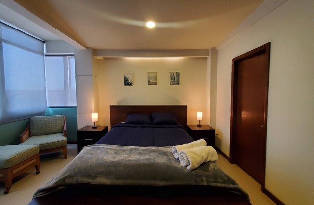 1 bedroom apartment by the beach