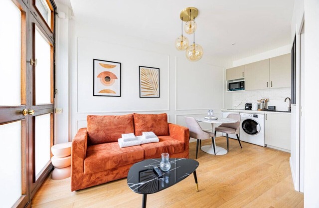 1 bedroom apartment#Eiffel Tower#Champ de Mars#Paris 7