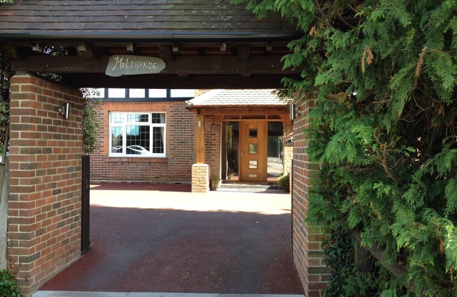 1 Bedroom Apartment with private courtyard.