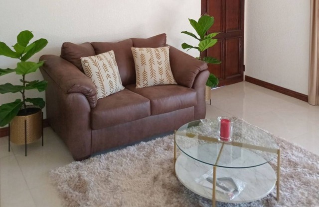 1-bedroom apartment in the Foothills of the Blue Mountains in Kingston