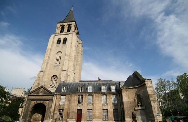 1 BEDROOM APARTMENT WITH AIRCON IN SAINT GERMAIN
