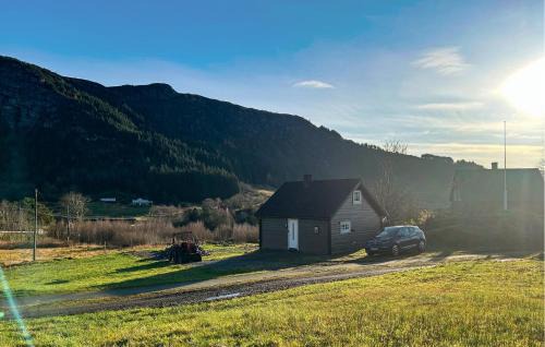 1 Bedroom Beautiful Home In Korssund