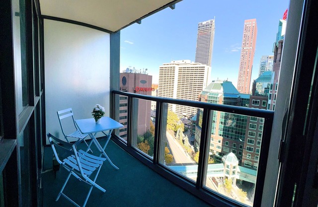 1 bedroom condo with a great view in Toronto downtown