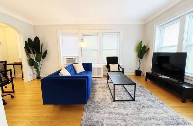 1-Bedroom Pad | Cozy + All-Set