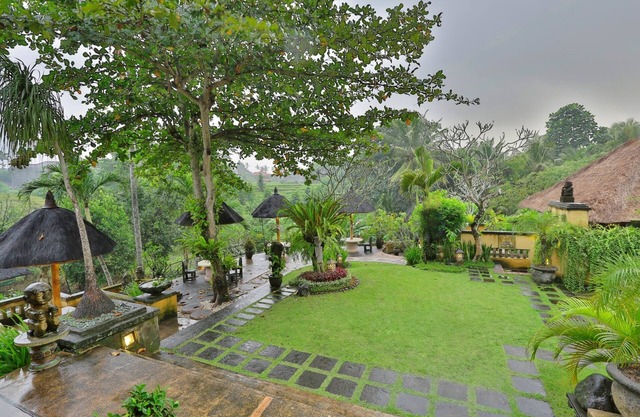 1 Bedroom private balcony near Ubud with views of the grounds and rice fields