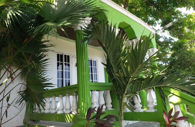 1 bedroom studio apt, Montegobay