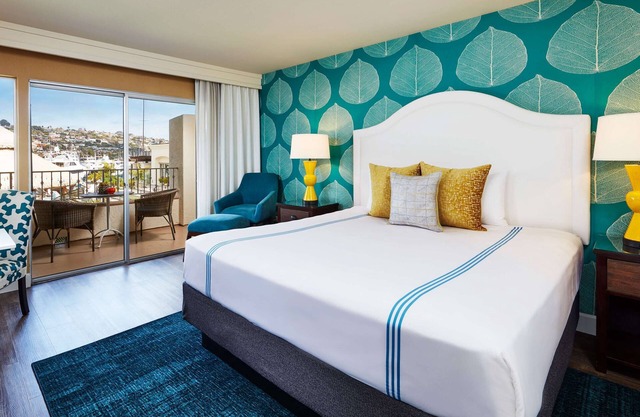 1-Bedroom Suite at a 4⭐️ Hotel
