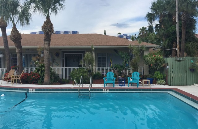 1 BR Madeira Beach Cottage