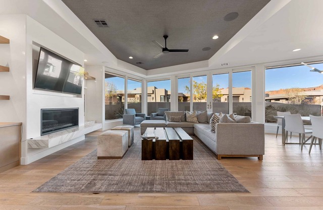 1 Casa Encanto *STUNNING* Formerly on Parade of Homes
