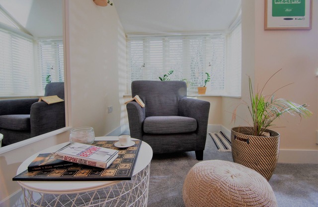 1 Cozy Room available in Bishopston Sleeps 2