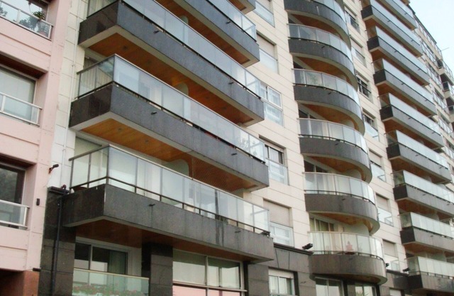 1 DORMITORIO SOBRE RAMBLA CON EXCELENTE VISTA AL MAR