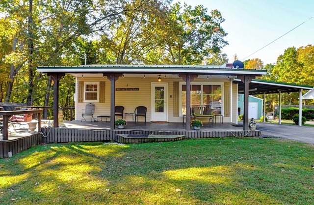 1 Mi to Buchanan Resort: Home w/Deck & Yard!