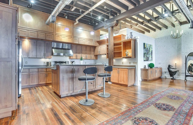 < 1 Mi to Wittenberg: Eclectic Loft w/Parking!