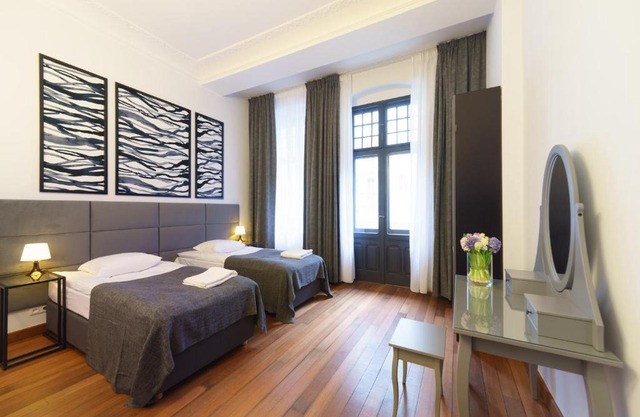 1 Night In Poznań - Matejki Apartments