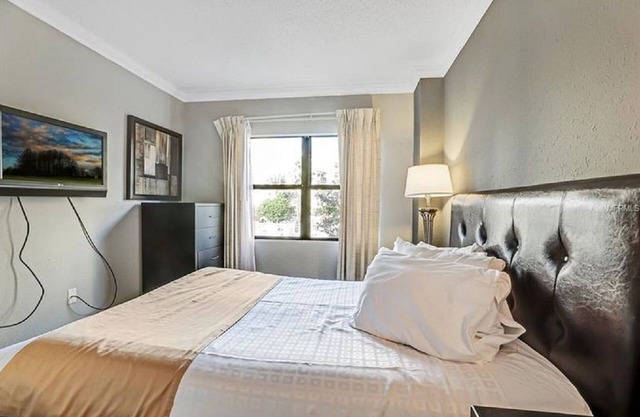 #1 Resort style living! Close to ALL attractions-UNIVERSAL,DISNEY, SEA WORLD!