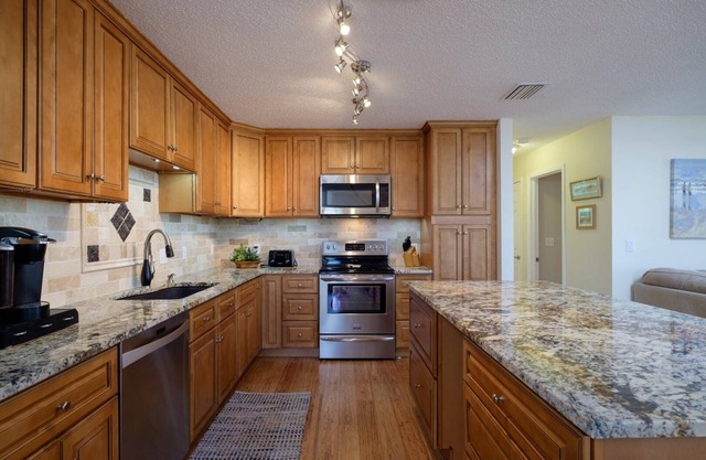 1 Step Closer 2 Bedroom Villa by RedAwning