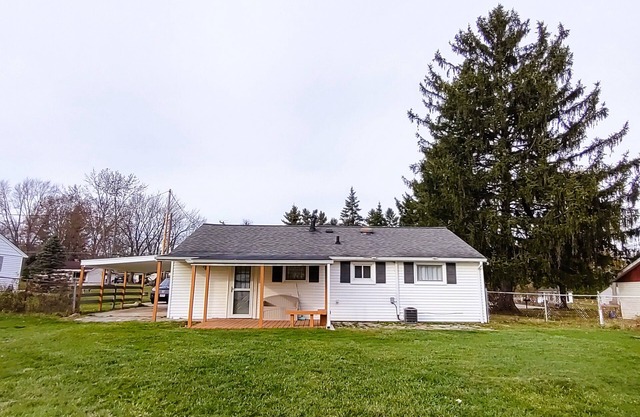 1-Story Cute Home, Fast WiFi, Close 2 Cuyahoga National Park, Infant/Toddler Bed