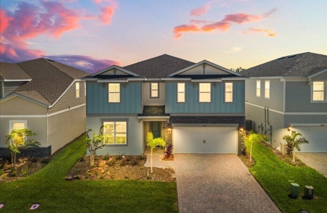 10 Bedrooms/8 Bathrooms/Windsor Cay (16191CC)