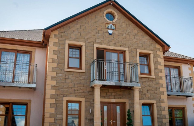 12 bedroom accommodation in Tranent