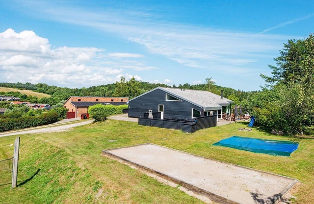 12 person holiday home in Ebeltoft-By Traum