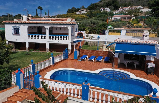 1212 Cortijo Azul
