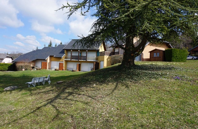 127 - T1 bis duplex near Lac du Bourget