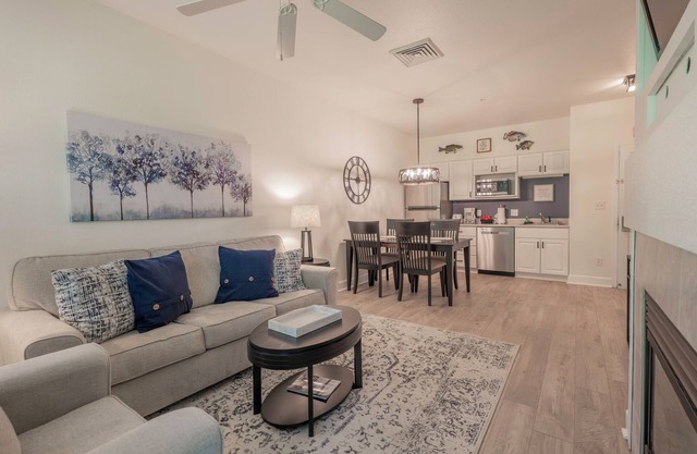 129 - Cozy & Comfy One Bedroom Condo Suite