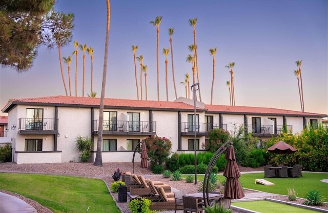 138 Minutes to Old Town, Pickleball, Pool, Wifi!