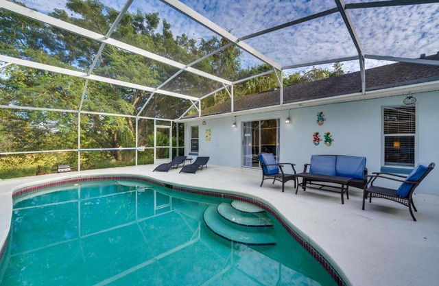 14 Mi to Disney Home with Private Pool in Davenport