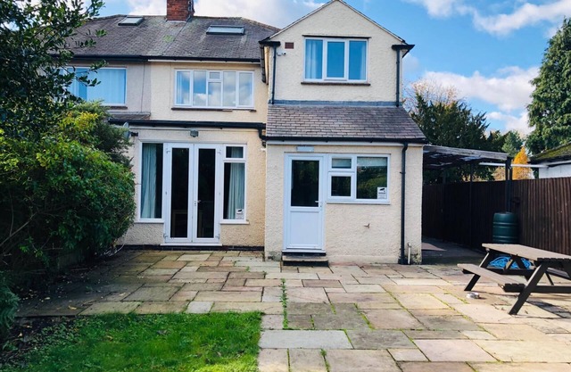 142 Leicester Road, Loughborough